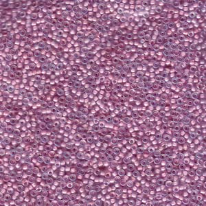 Size 15 Seed Bead, Lined Lilac AB(10gms)