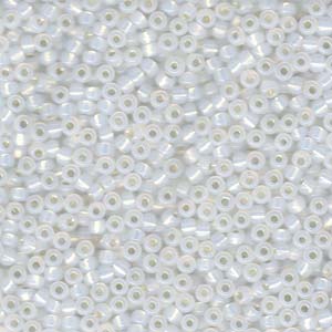 Size 8 Seed Bead, Gilt-Lined White Opal (10gms)